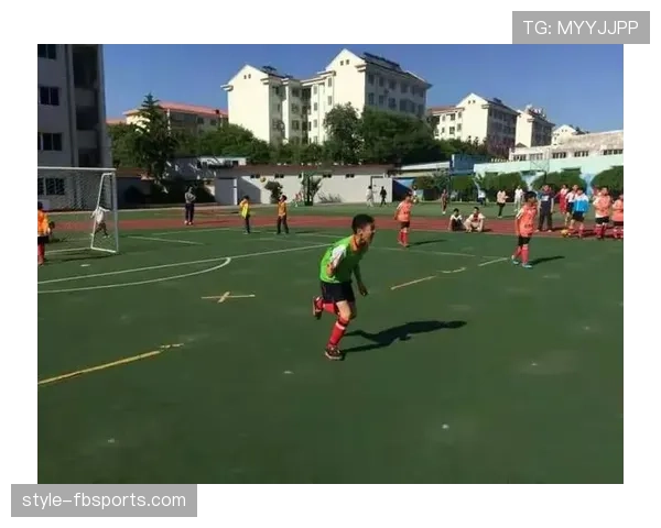 球门球规则：何时球算在比赛中及对手能否留在禁区