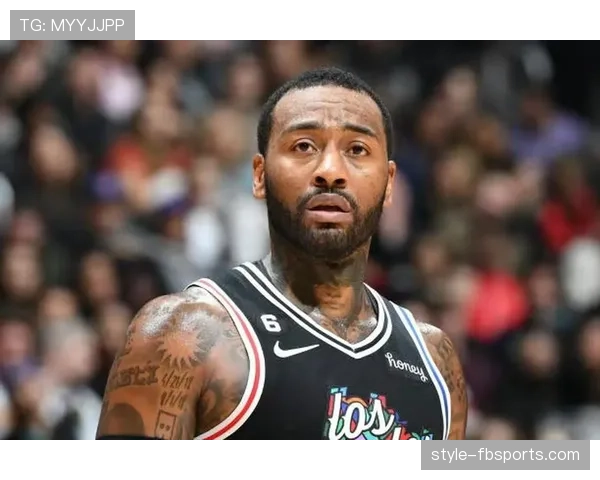 约翰·沃尔突破组织效率提升明显，关键时刻助快船拉开比分